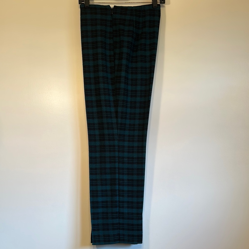 Ann Taylor Women’s Black and Green plaid Pants Size 10